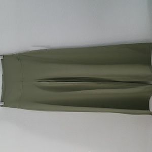 Athleta Elation wide leg in short